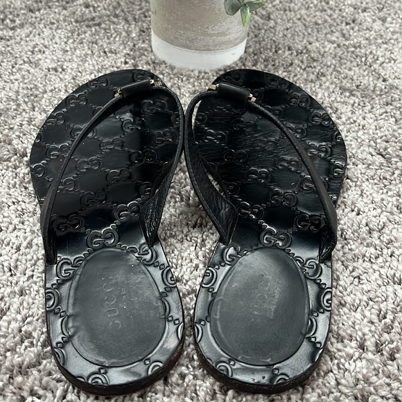 Gucci GG Thong Sandals - Picture 3 of 8